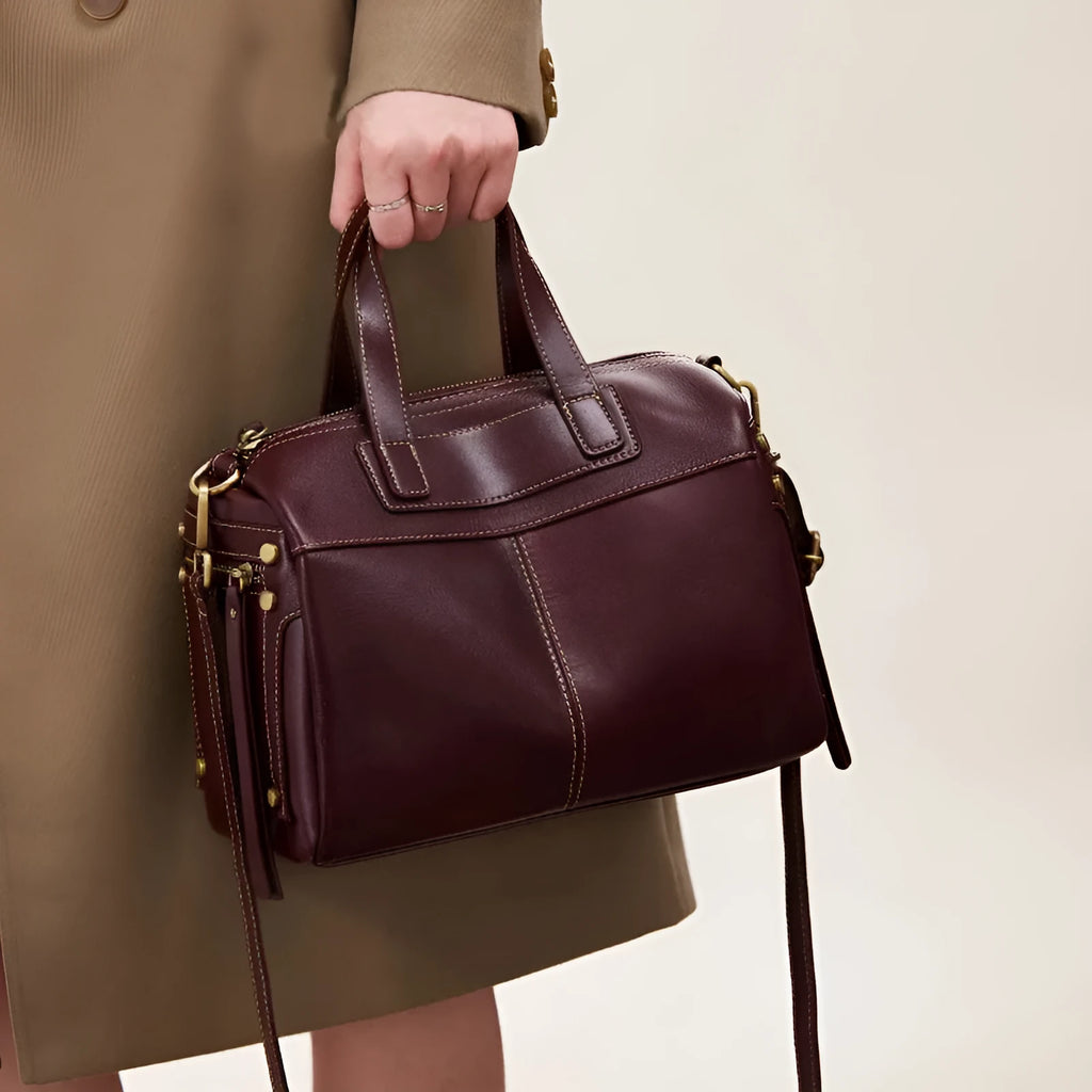 Large capacity first layer cowhide shoulder bag for middle-aged women, 27x16x19cm, horizontal square, zip compartments