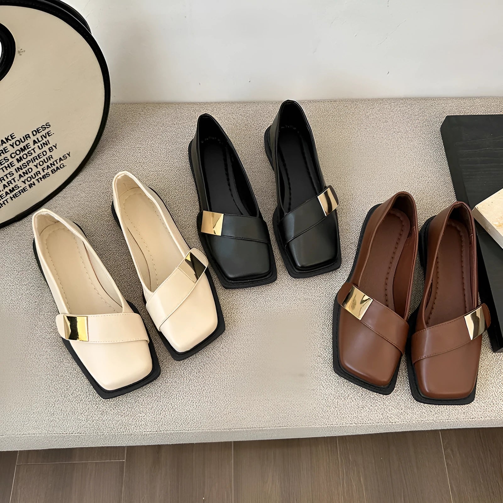 Women's square-toe flat shoes with metal buckle in artificial leather, available in beige, black, brown colours