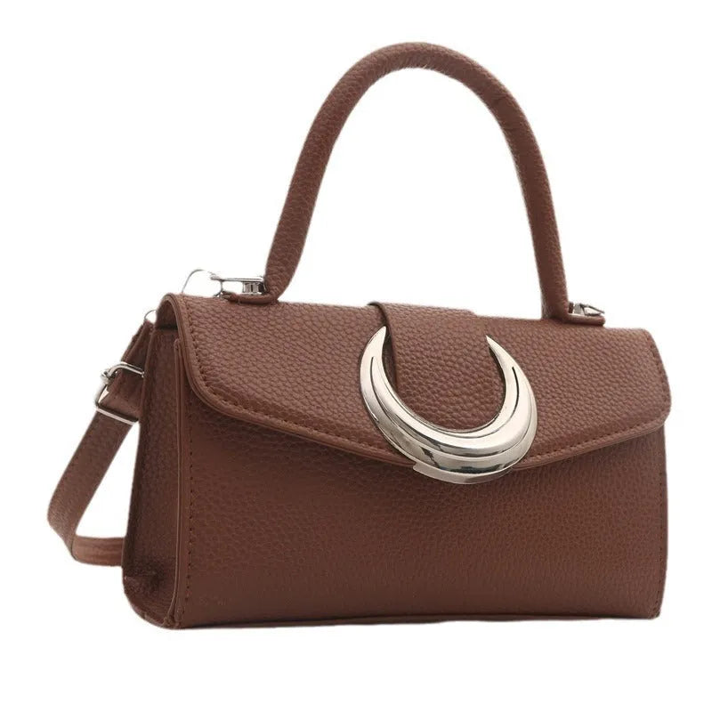 Retro women's hard clamshell crossbody bag in PU, horizontal square shape 19x11.5x6.5cm with sewing thread detail
