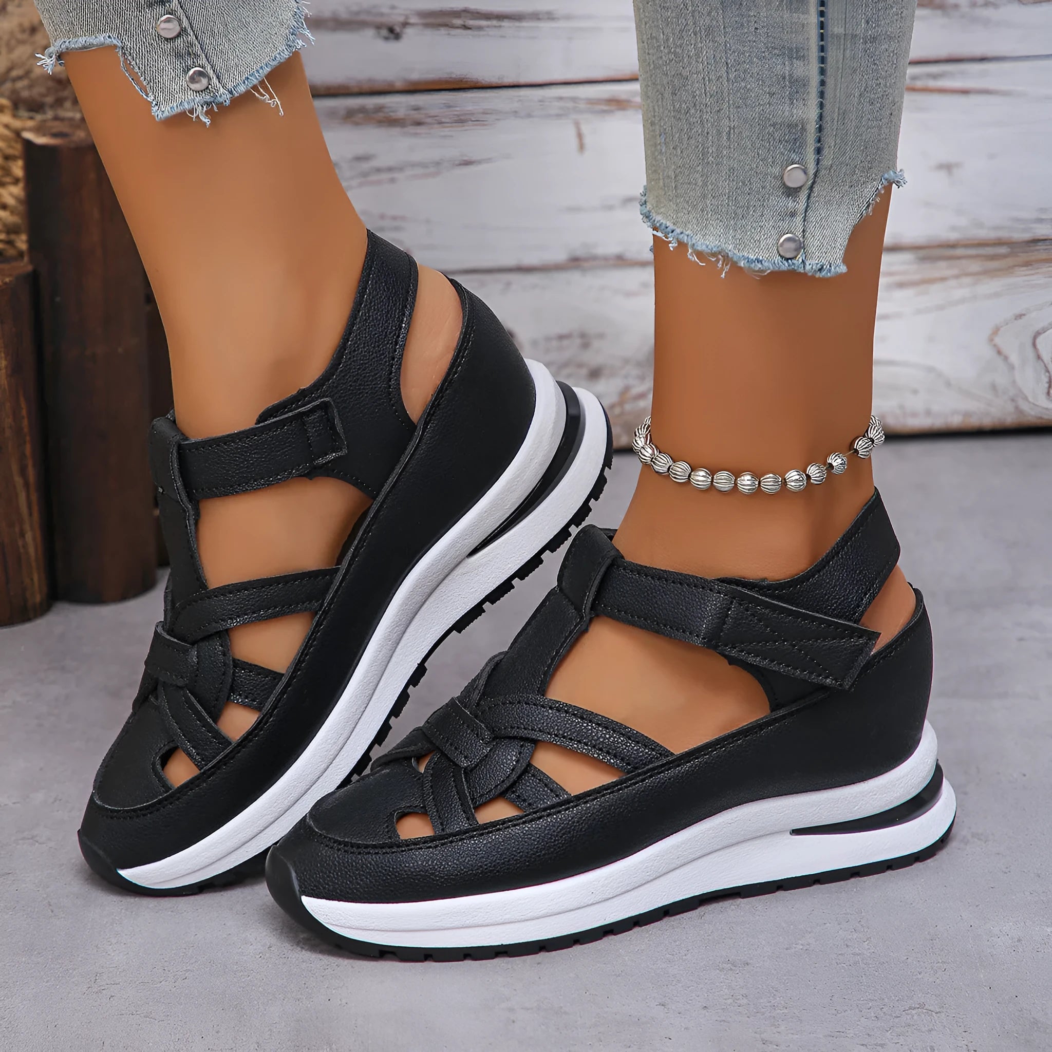 Wedge Roman women's platform casual shoes in black with Velcro fastening and round toe