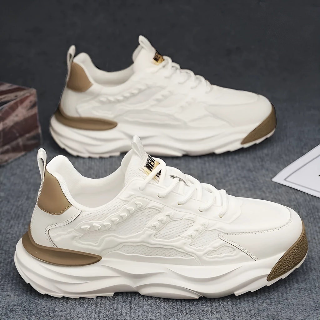 Men's solid colour breathable mesh shoes in white or black with round toe.