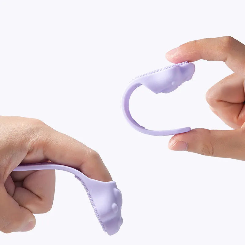 Silicone finger toothbrush for pets in pink, purple and yellow colours for dog and cat dental care