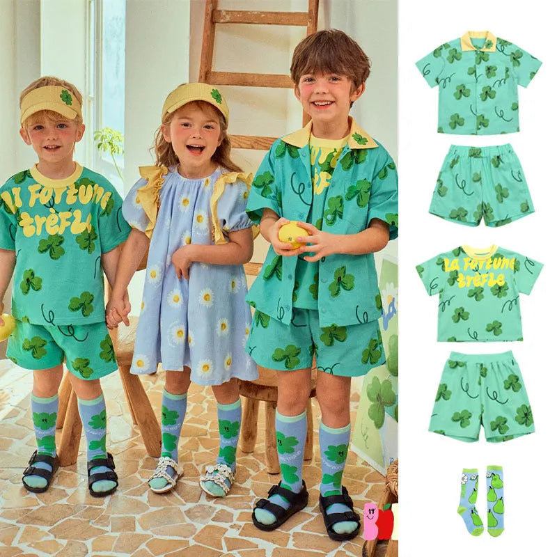 Green four-leaf clover cotton T-shirt and shorts set for children, available in sizes 90cm to 150cm