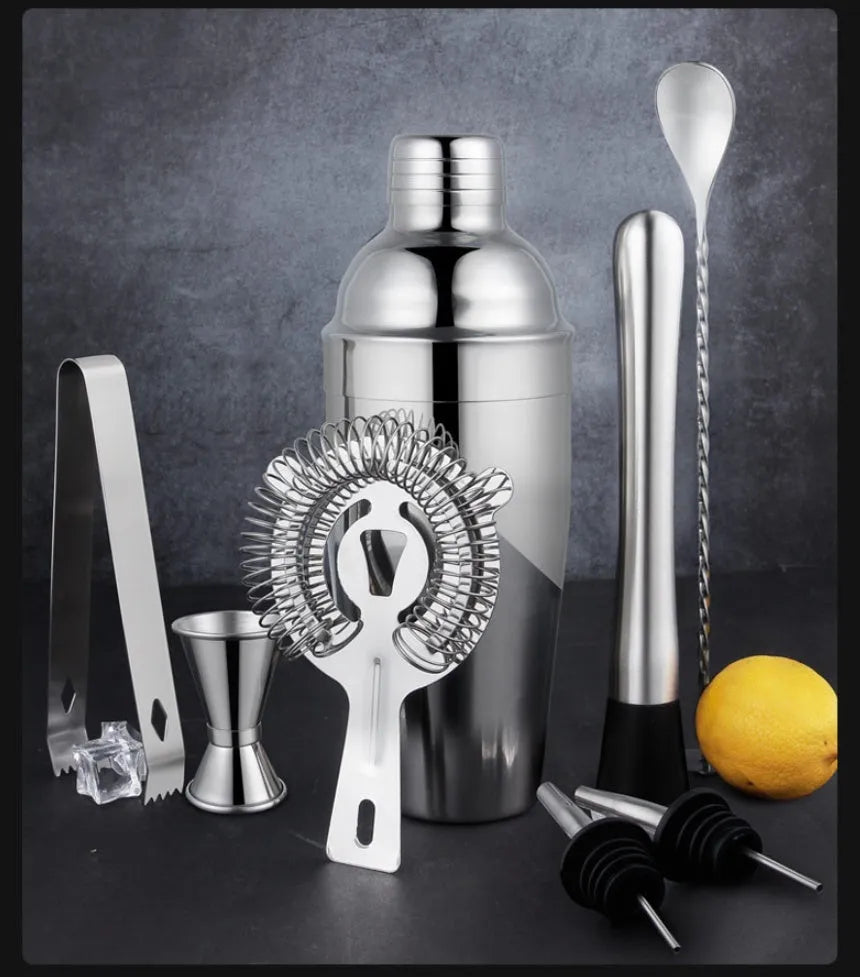 23-piece stainless steel cocktail set with European style bartender tools and mixers