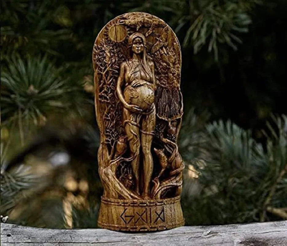 Detailed resin statue of a Greek goddess, 22cm tall, for garden or altar display.