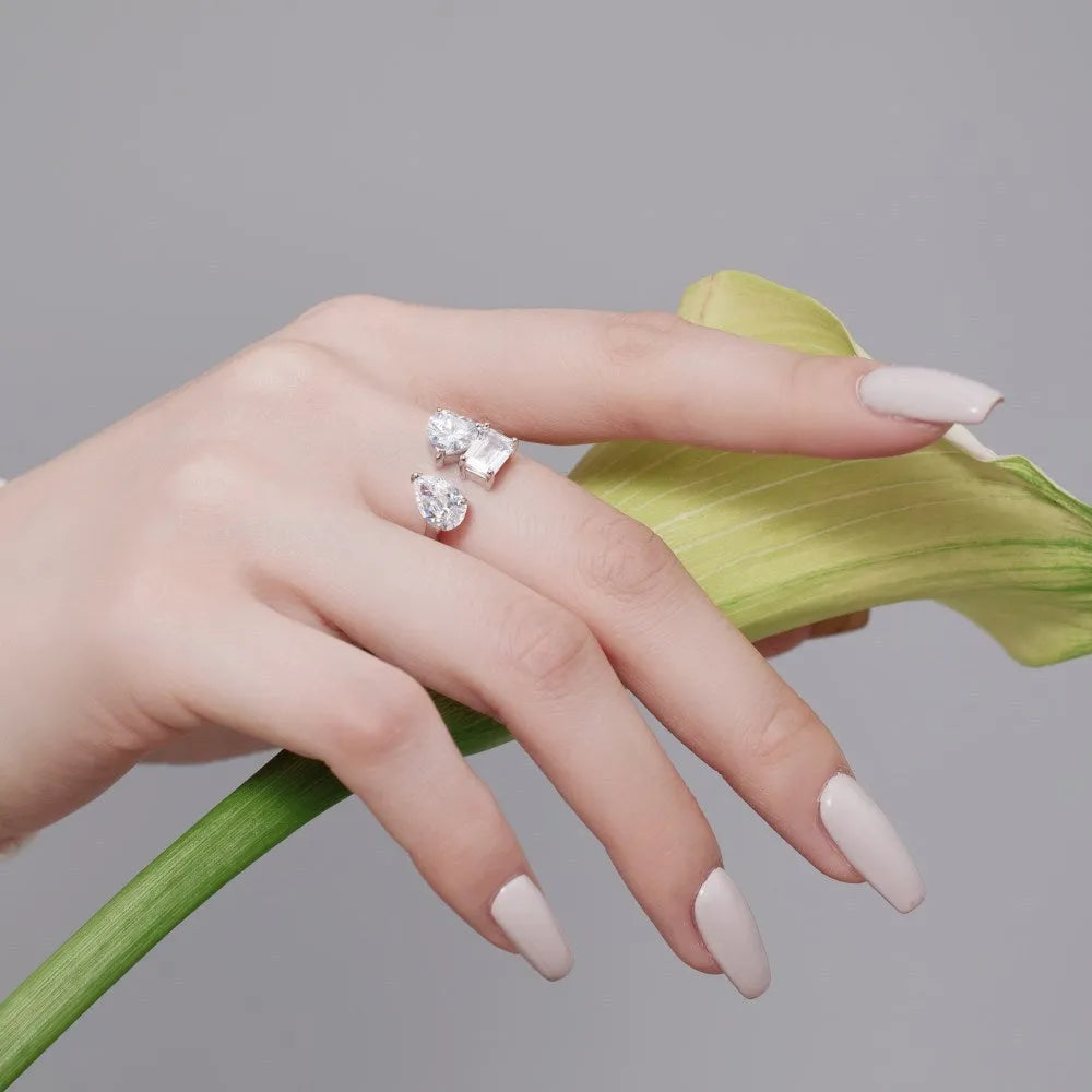 S925 sterling silver ring with adjustable opening and pear-shaped heart-shaped zircon inlay