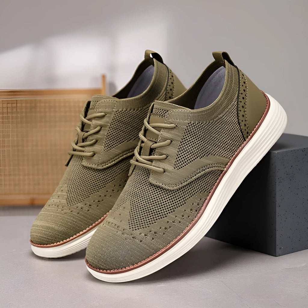 Men's casual hiking shoes with mesh upper and rubber sole in multiple colours
