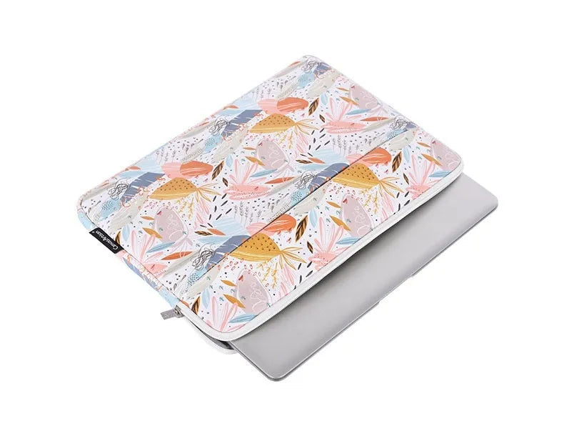 White PU leather waterproof 14 inch laptop inner bag or sleeve for anti-seismic protection.