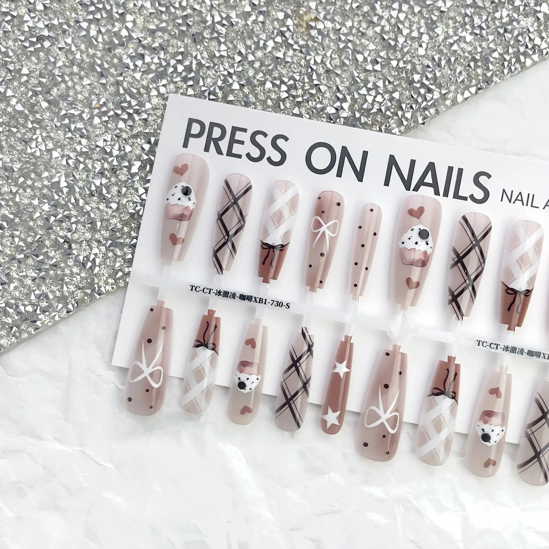 40-piece ice cream nail sticker set with glossy sealing layer in four colours