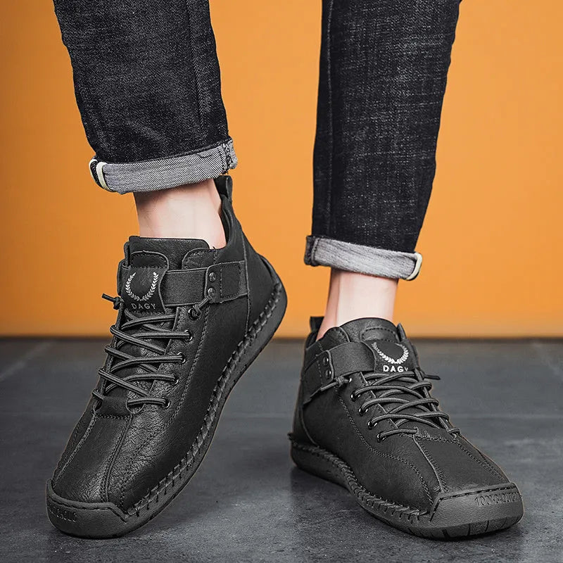 Men's casual velcro sneakers in black with microfiber upper and rubber sole, lace-up front and car stitching detail