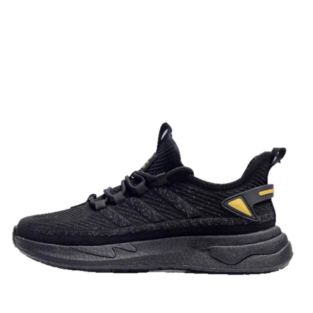 Black non-slip chef shoes for men and women with breathable polyester upper and rubber outsole