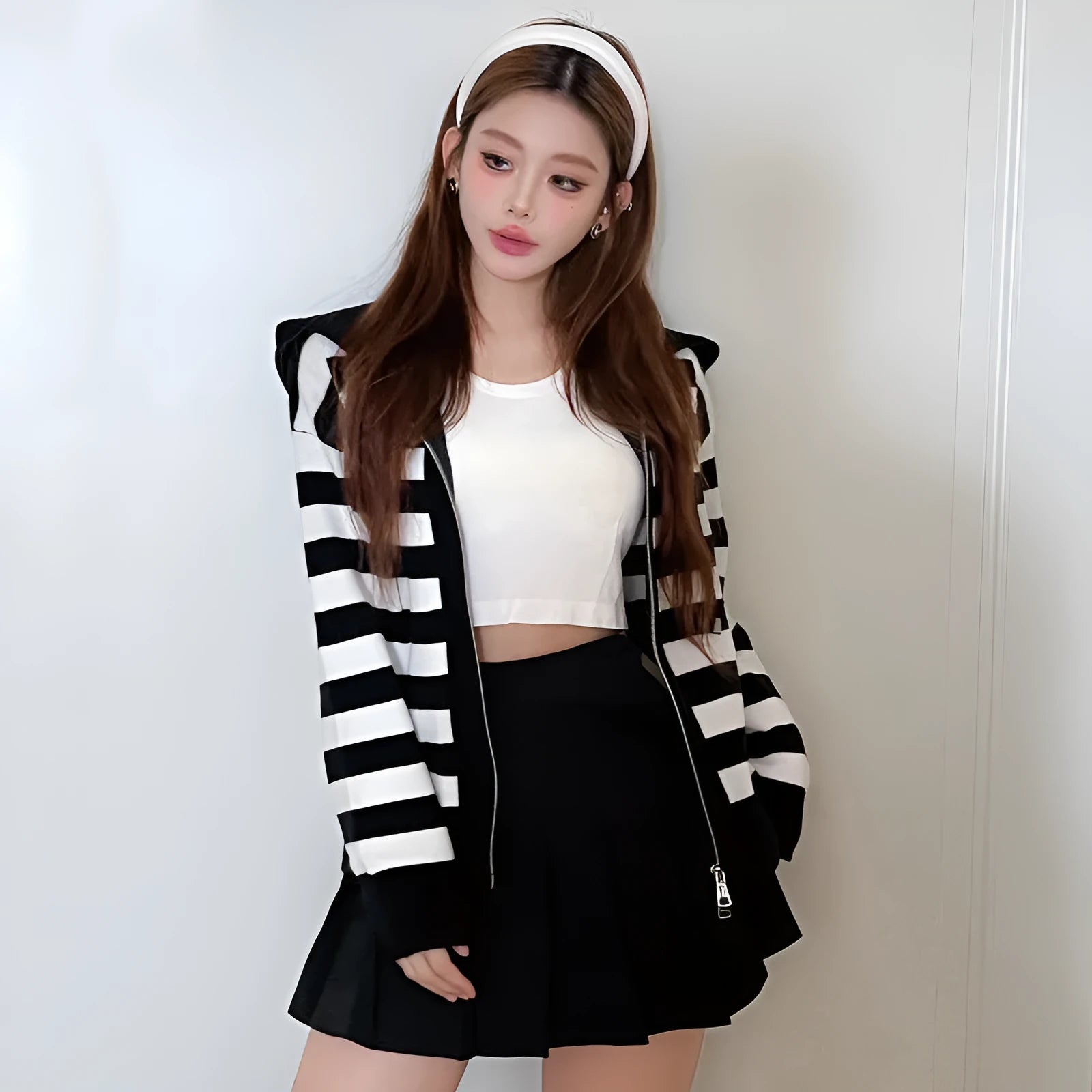 Women's striped contrast colour knitted hooded zipper cardigan in black cashmere blend loose fit casual coat