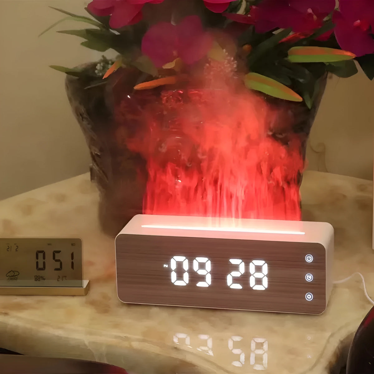 White ABS flame humidifier with wood grain panel, clock and humidity display, 280 x 85 x 95 mm