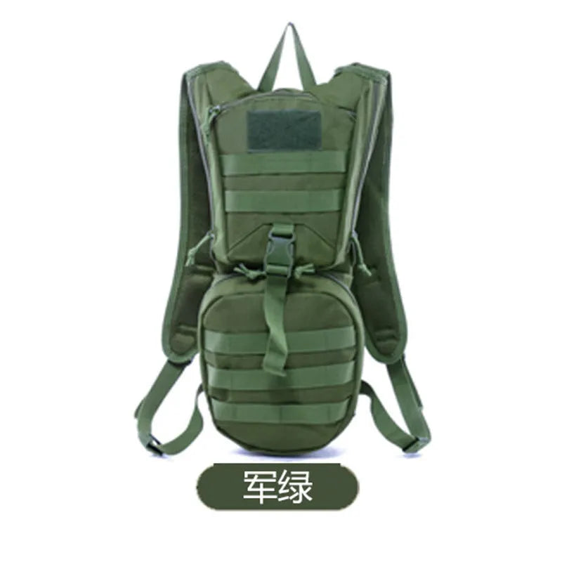 Tactical cycling hydration bag with camouflage pattern and oxford cloth waterproof construction