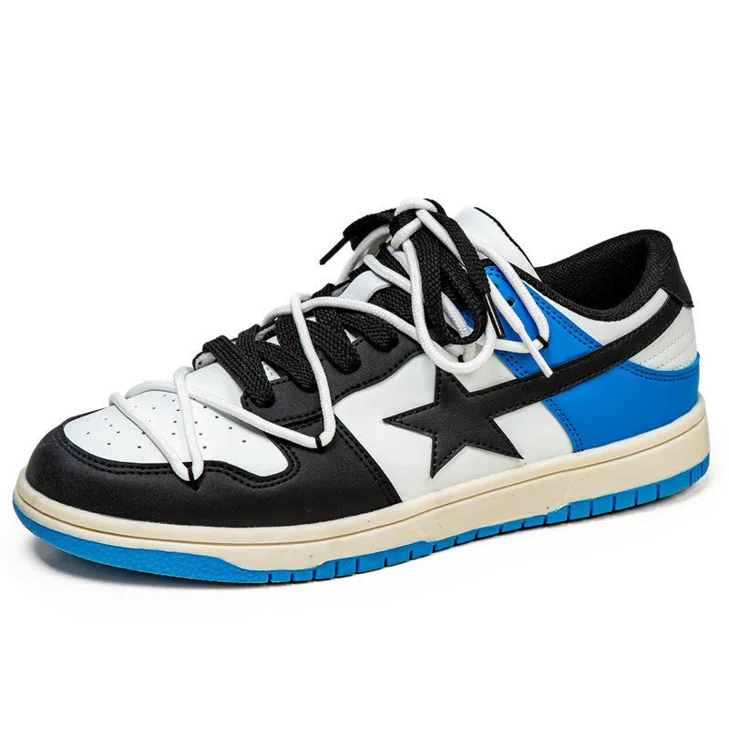 Men's low-top colorblock sneakers in white blue with rubber sole and lace-up design