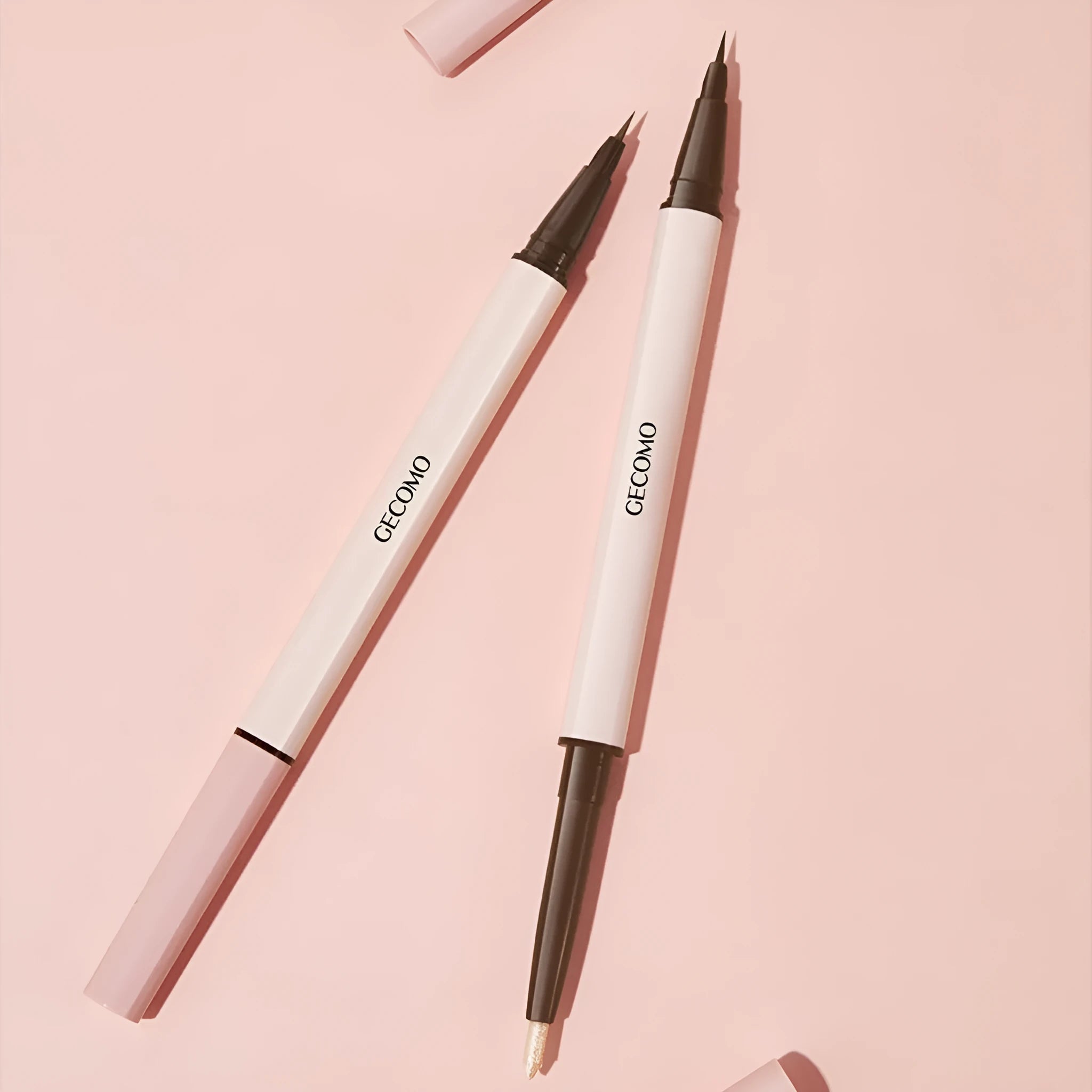 Double-headed silkworm eyeliner pen with stereoscopic star eyes design in pearlescent finish