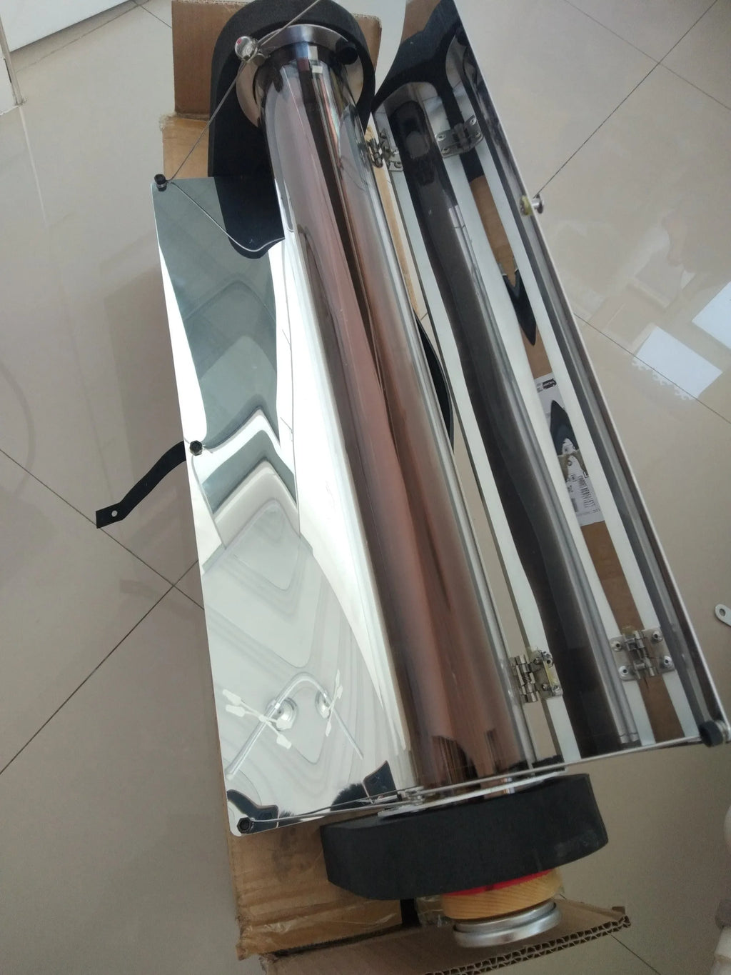 Outdoor portable smokeless vacuum oven grill silver with 1.5L tube and 50cm food tank on tripod