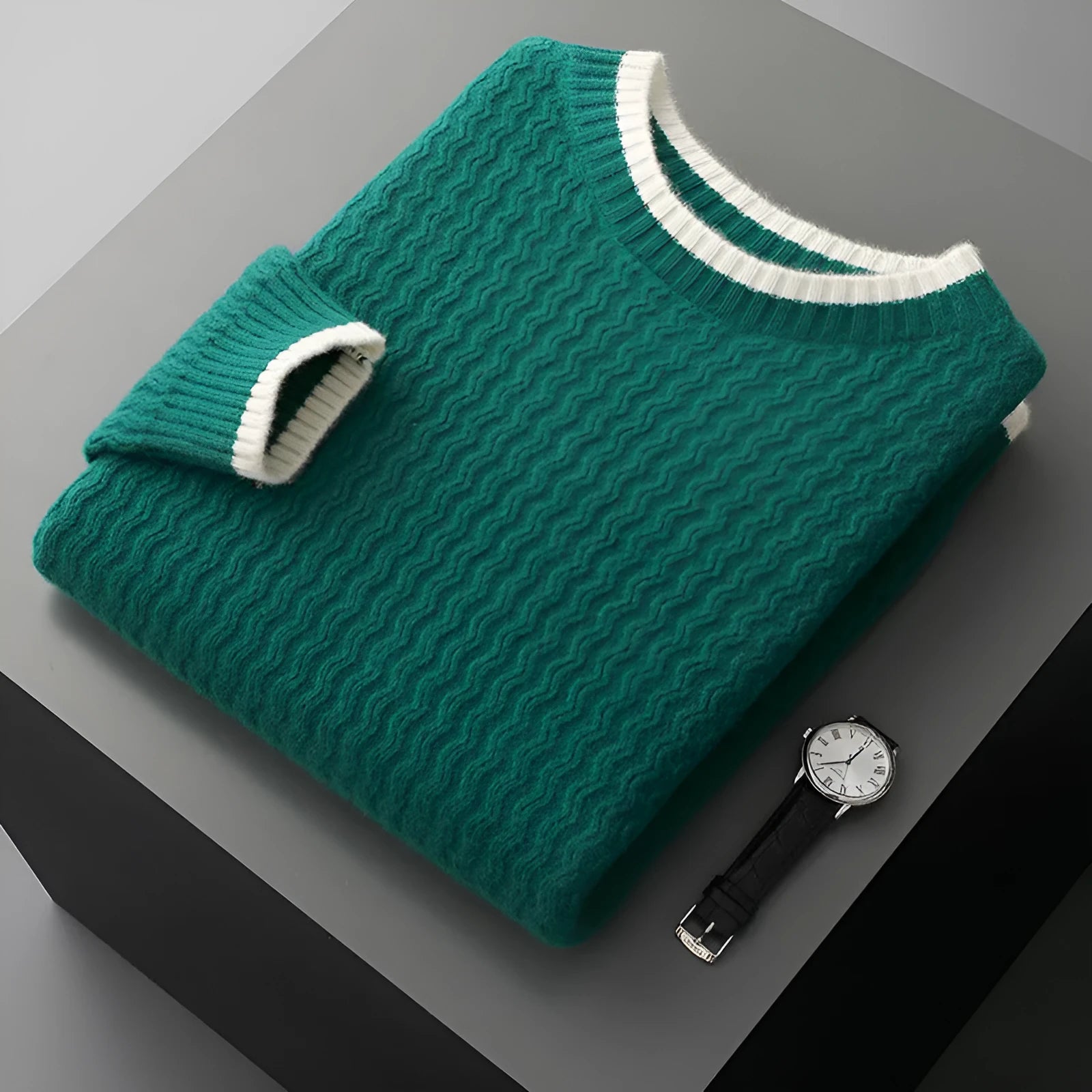 Men's round neck twisted design colour matching wool sweater in loose fit