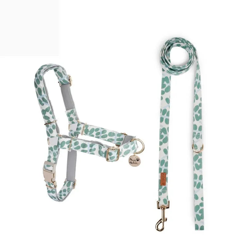 Polyester dog chest strap harness in early snow colour with hand-held rope for outdoor walking