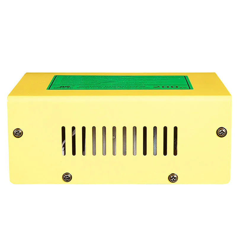 BT 168 12V and 24V automobile battery charger with American Standard plug.