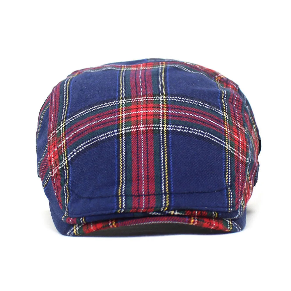 Retro plaid beret for men and women in red with dome crown and curved brim