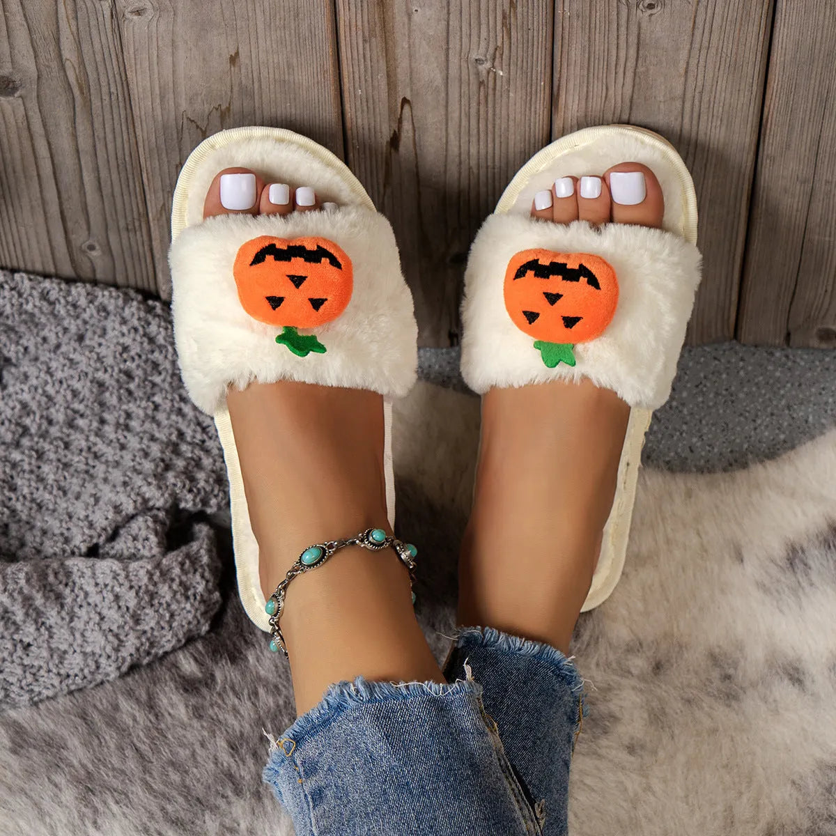 Halloween pumpkin cartoon design plush slippers with synthetic fur uppers