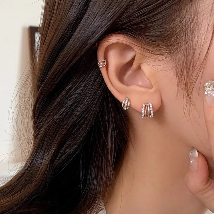 925 silver geometric earrings in three size options with electroplated finish