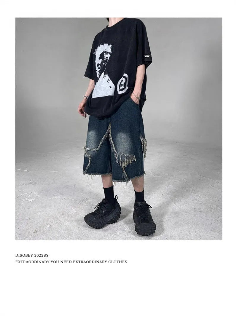 Men's blue retro denim shorts with frayed hem and five-pointed star decoration, loose fit style