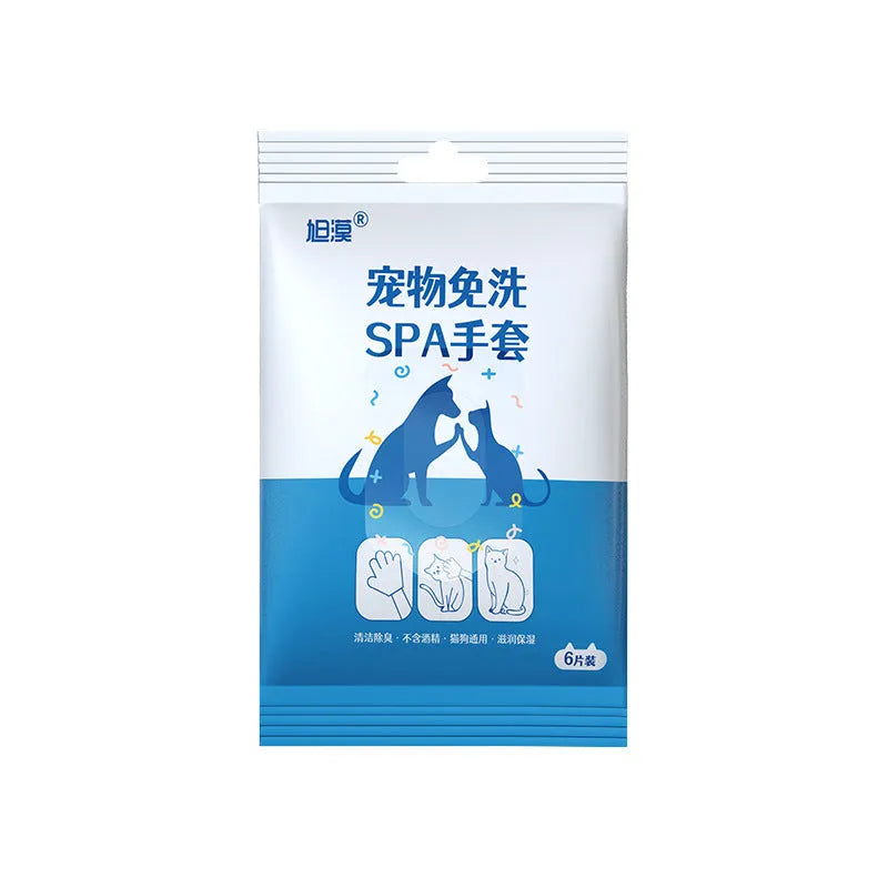 Pet bath-free cleaning gloves on a hand, non-woven fabric, for dogs