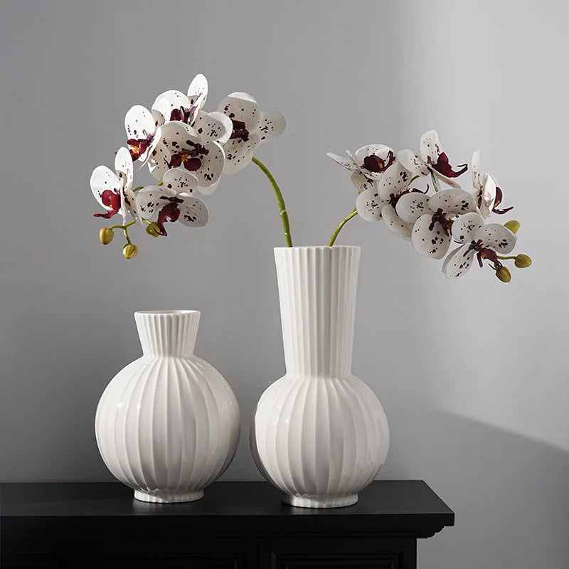 White ceramic striped ball vase American country style living room table decoration