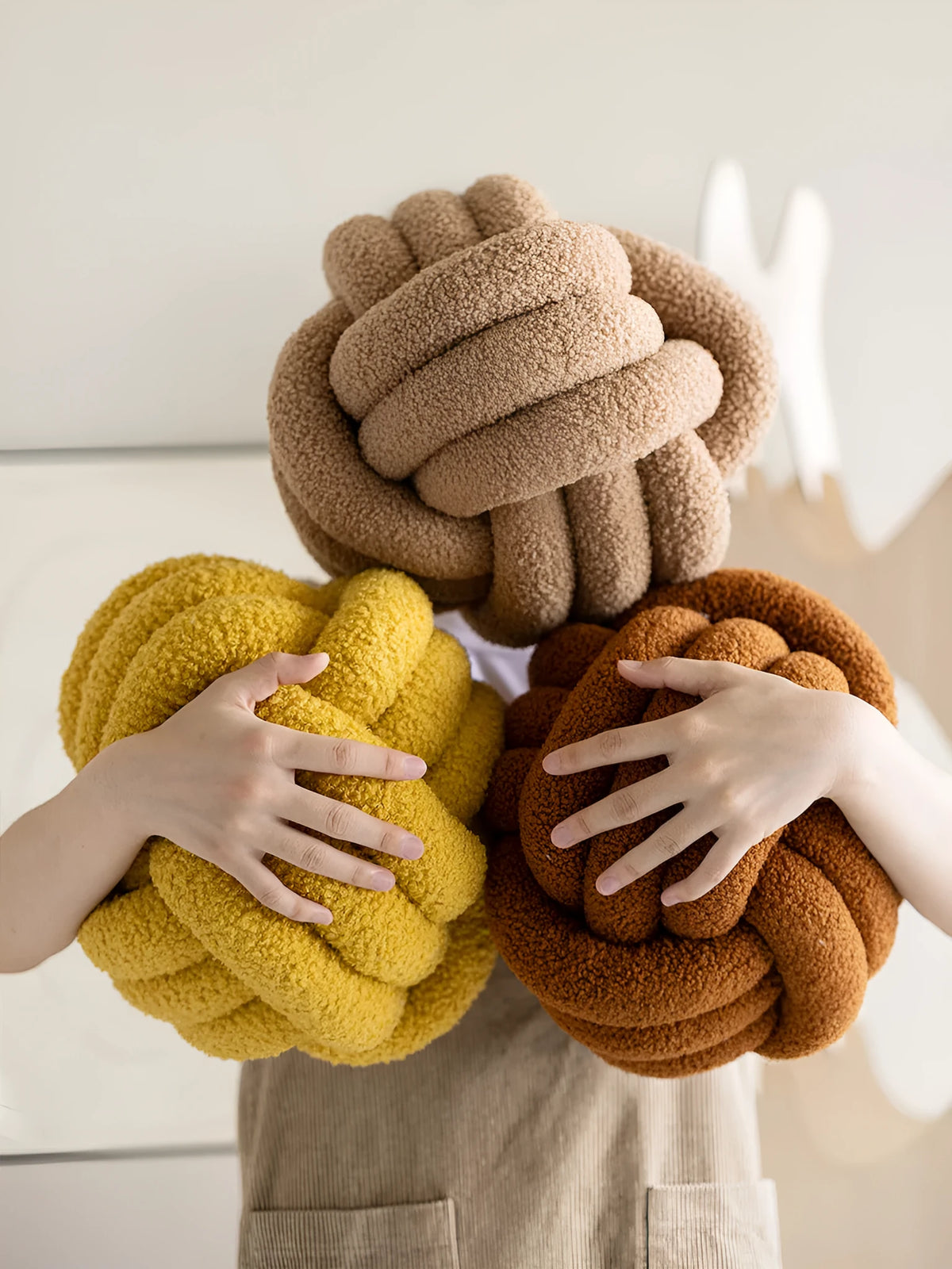 Round lamb wool rope cushion, 27–30cm diameter, plain Nordic style, for living room sofa and bedside