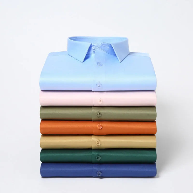 Men's solid colour long-sleeved shirt in a loose, non-ironing polyester and spandex fabric.