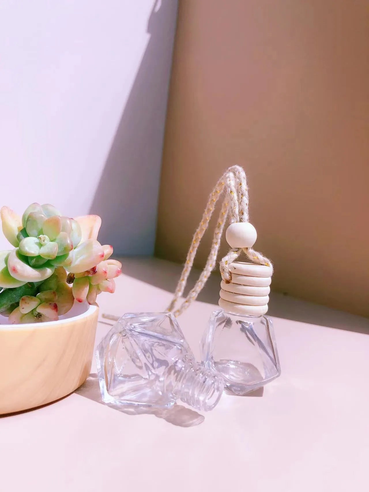 Glass car perfume pendant fragrance bottle in cylinder, diamond, flat drum, and square shapes
