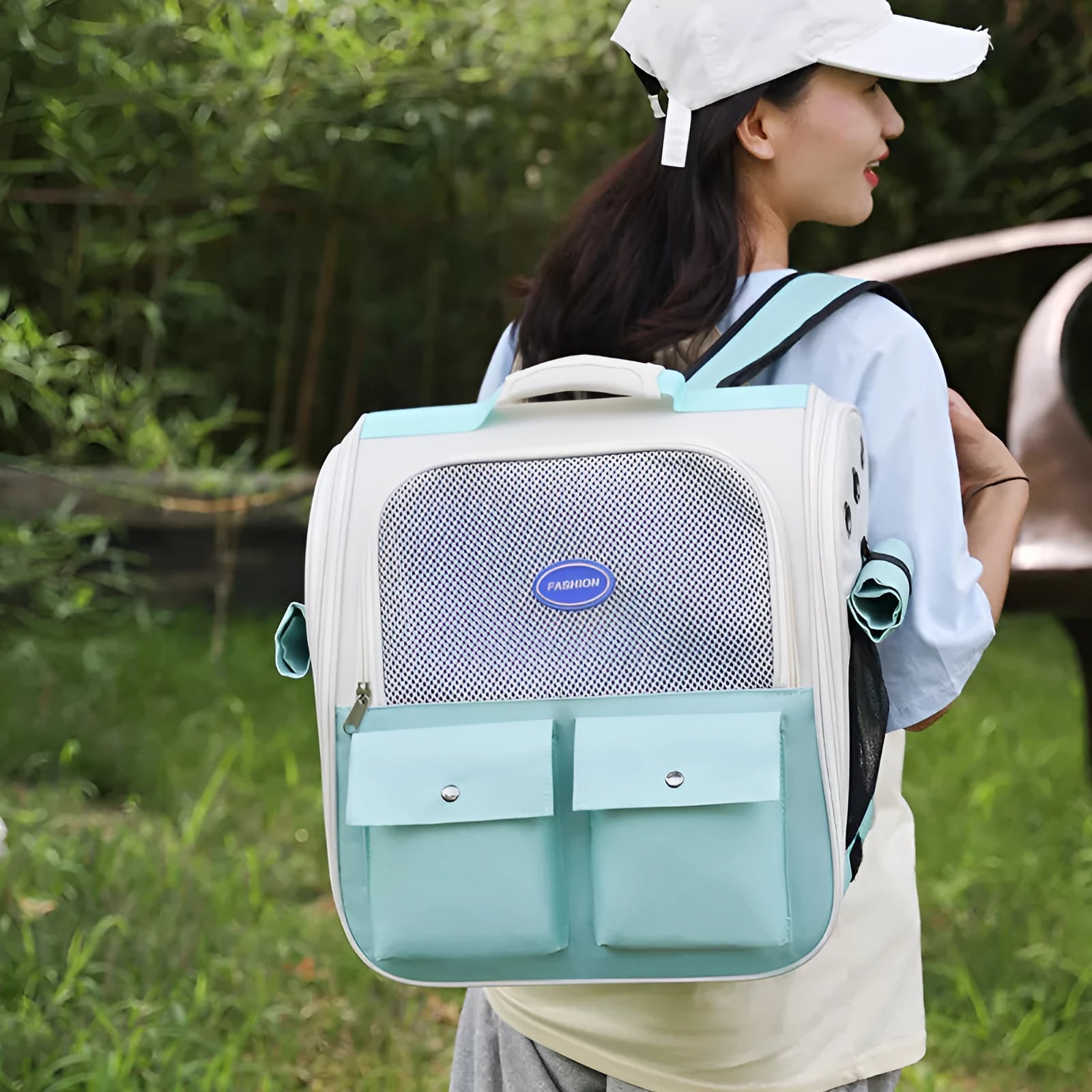Portable breathable pet backpack in solid colour Oxford cloth with medium soft hardness for pet travel.