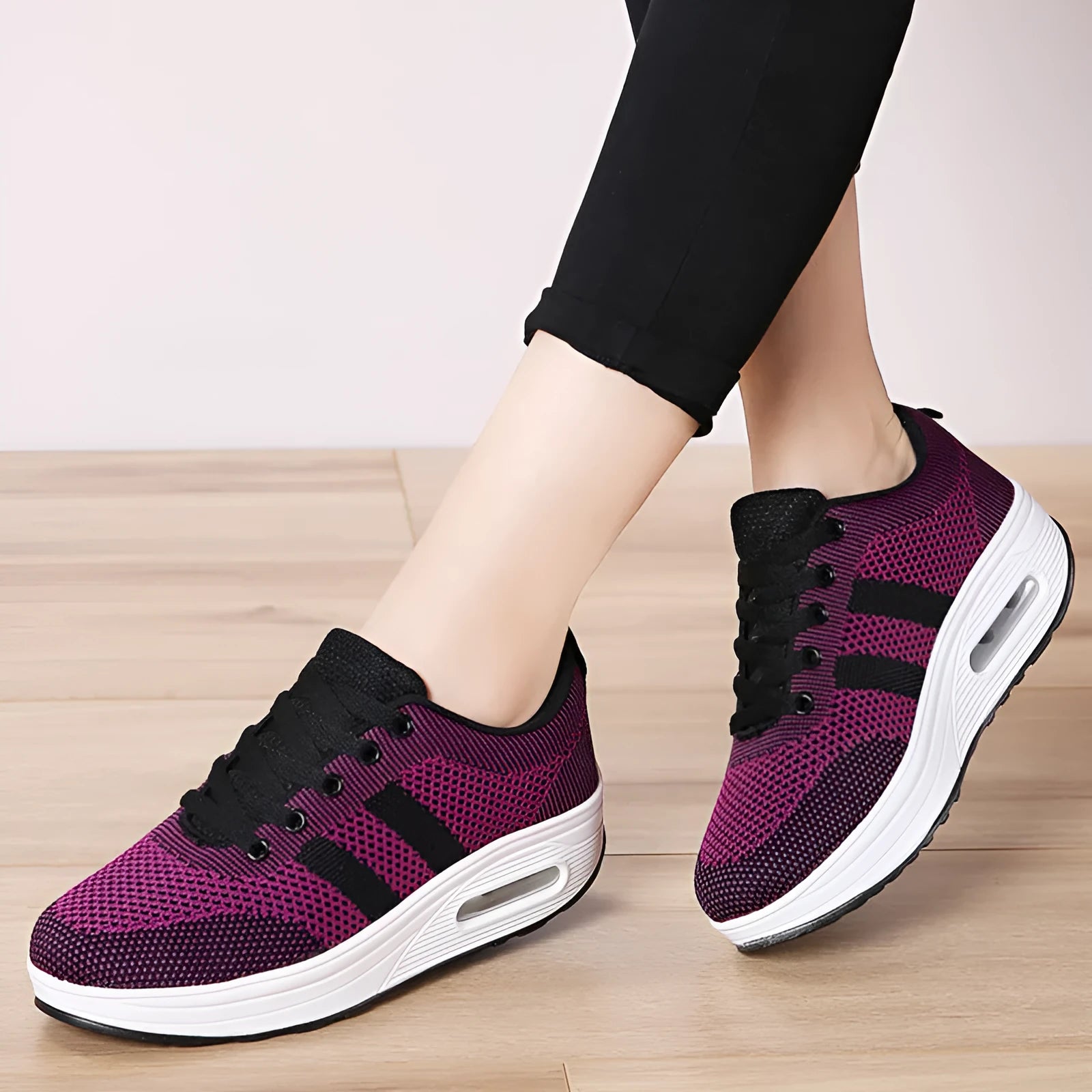 Women's solid colour platform casual shoes with flyknit upper and T-strap design