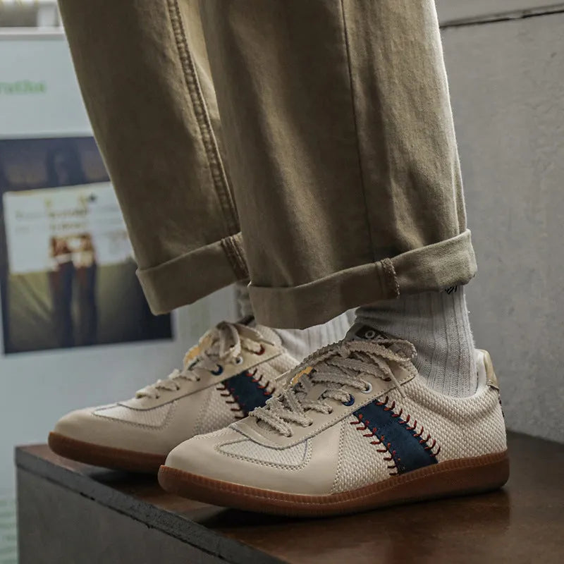White mesh low-heel men's casual exercise sneakers with flat heel