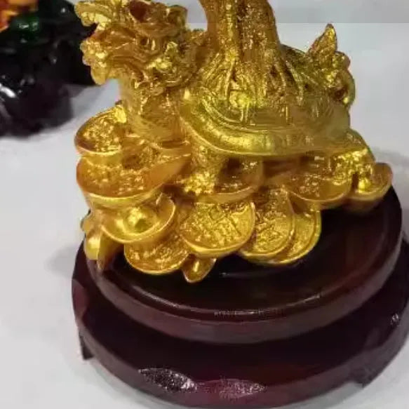 Citrine-coloured resin small water turtle money tree Feng Shui ornament.