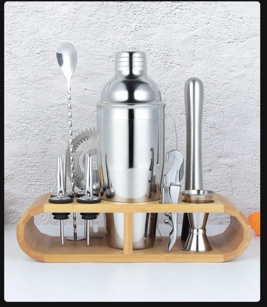 23-piece stainless steel cocktail set with European style bartender tools and mixers