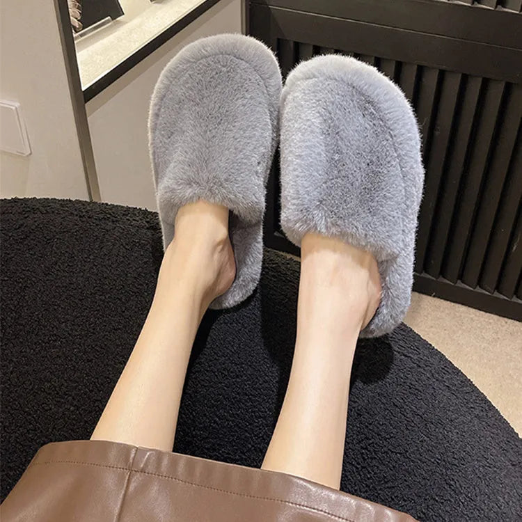 Women's open toe winter slippers with plush upper and 3cm rubber sole in beige