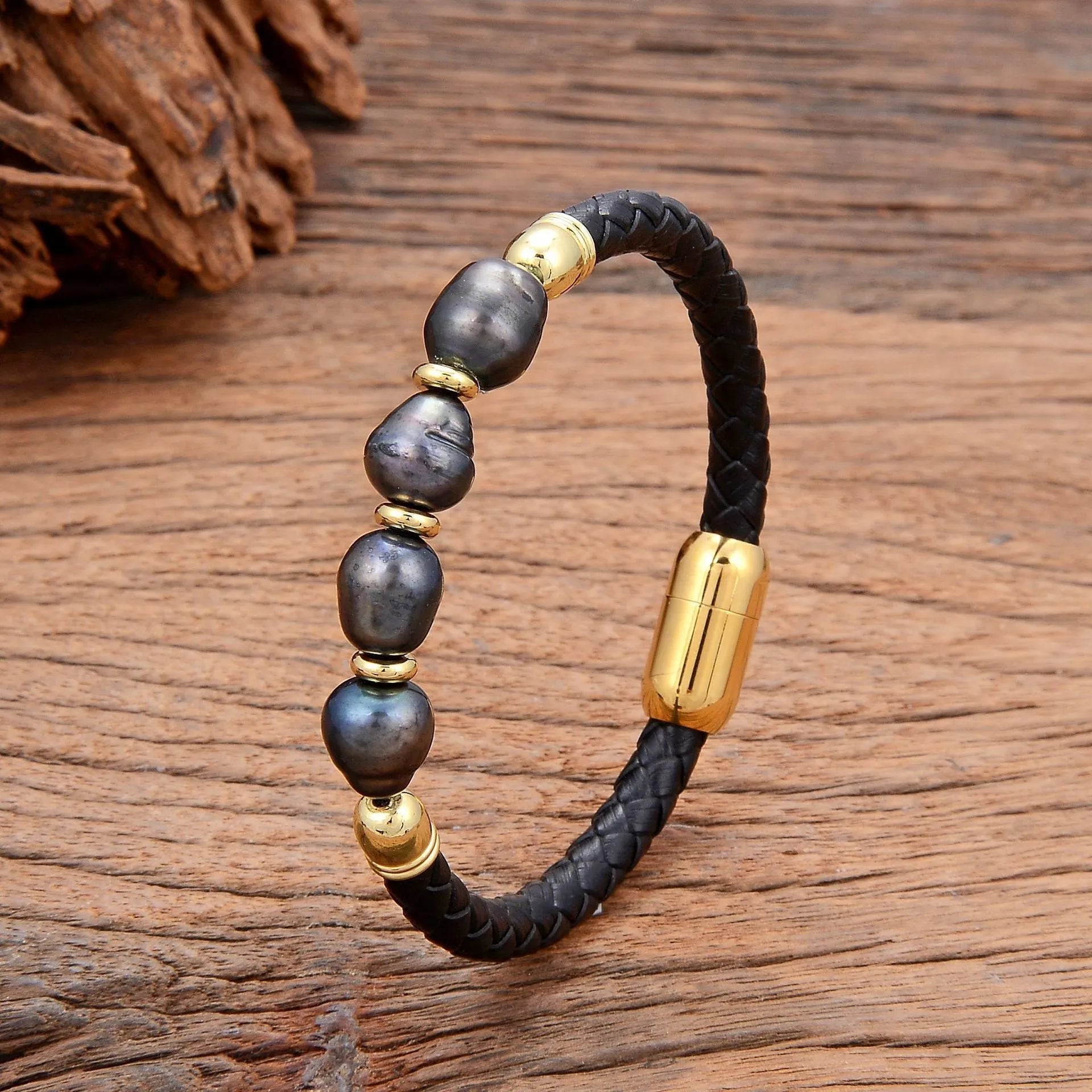 Handmade leather bracelet with irregular shaped pearls in grey pearl-black colour combination