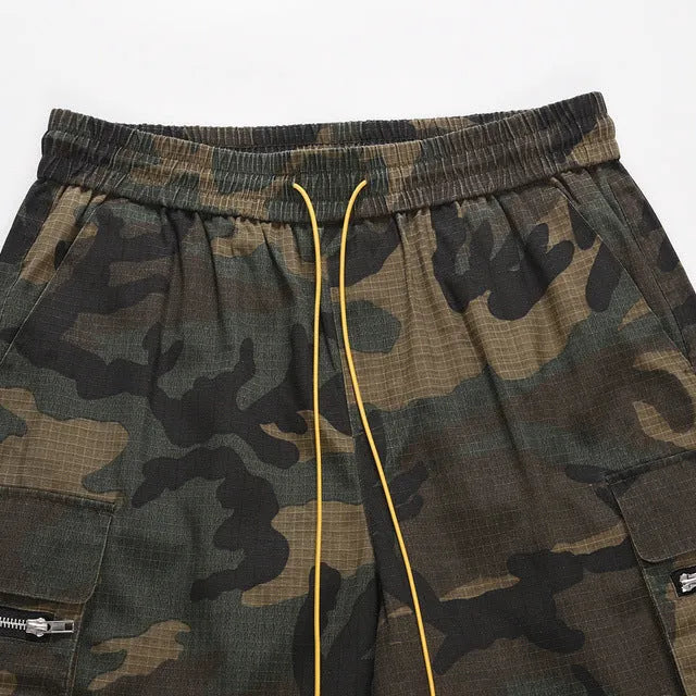 Men's green washed camouflage cotton workwear shorts with loose fit and mid waist design