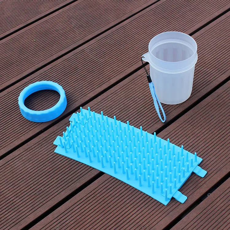 Blue silicone and plastic dog foot wash bucket for pet grooming