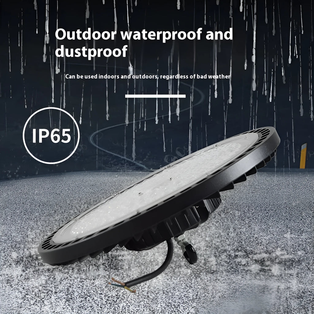 Waterproof UFO-shaped pendant lamp for industrial workshop lighting with white light