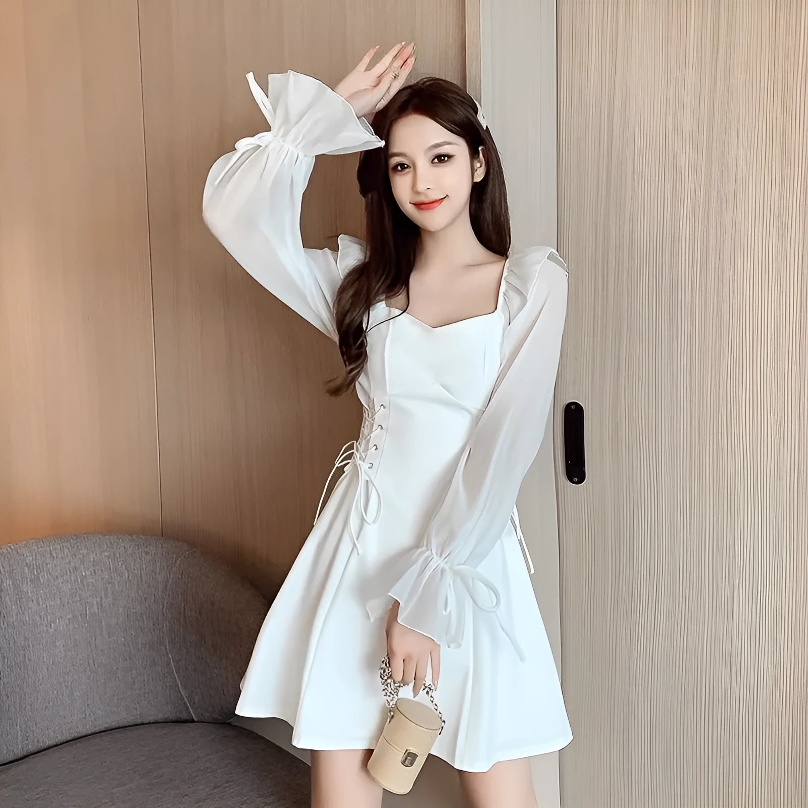 White women's chiffon patchwork dress with long sleeves, a long skirt and a slim waist design.