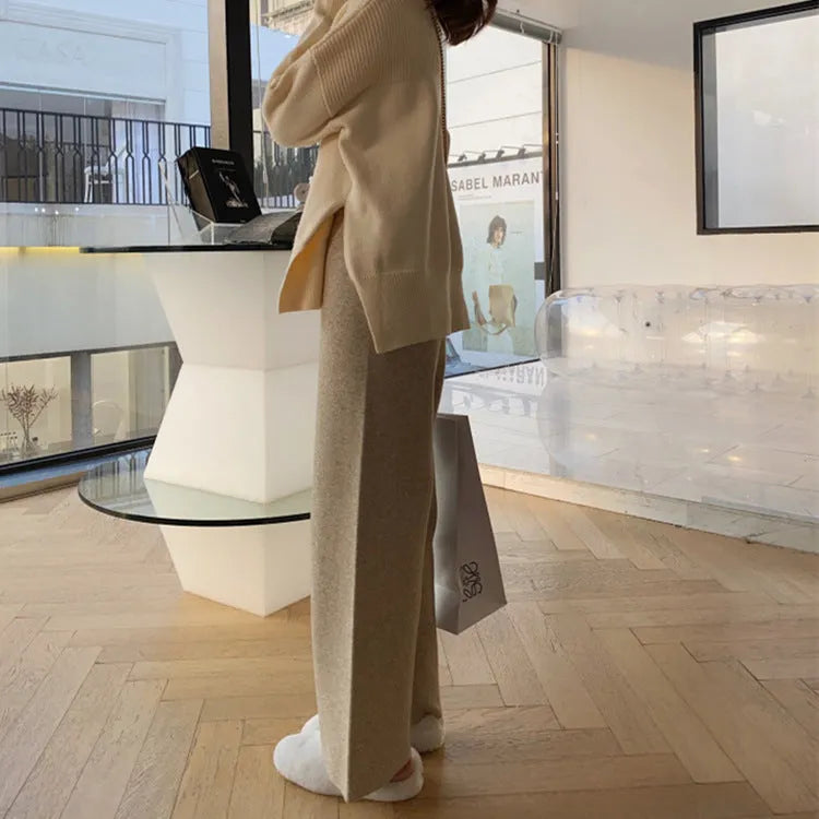 Women's high waist wide-leg knitted trousers in straight-leg design for autumn winter wear