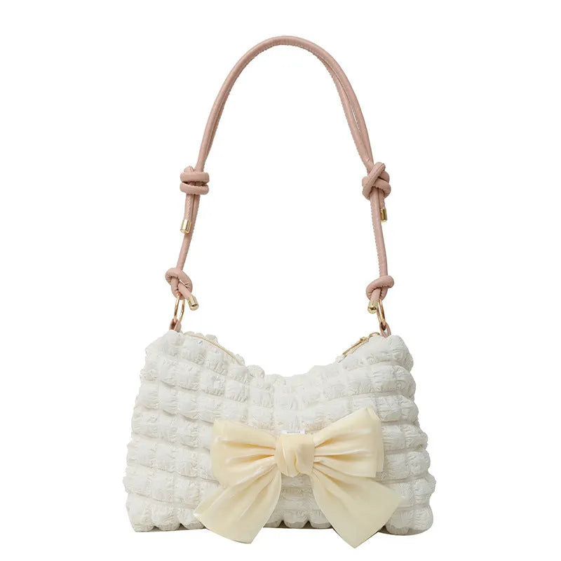 Women's horizontal square canvas handbag with one shoulder strap in street trend style