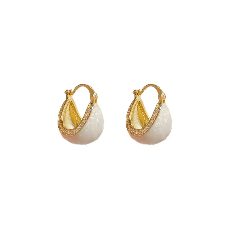 Retro micro-inlaid drip ear buckle clip-on earrings for women, copper with thick real gold plating, geometric shape, white or red option