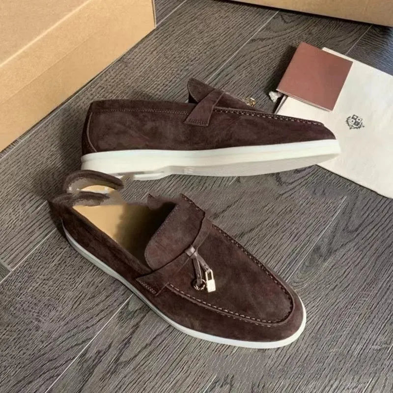 Slip-on casual loafers with round steel toe cap and high-top artificial PU upper