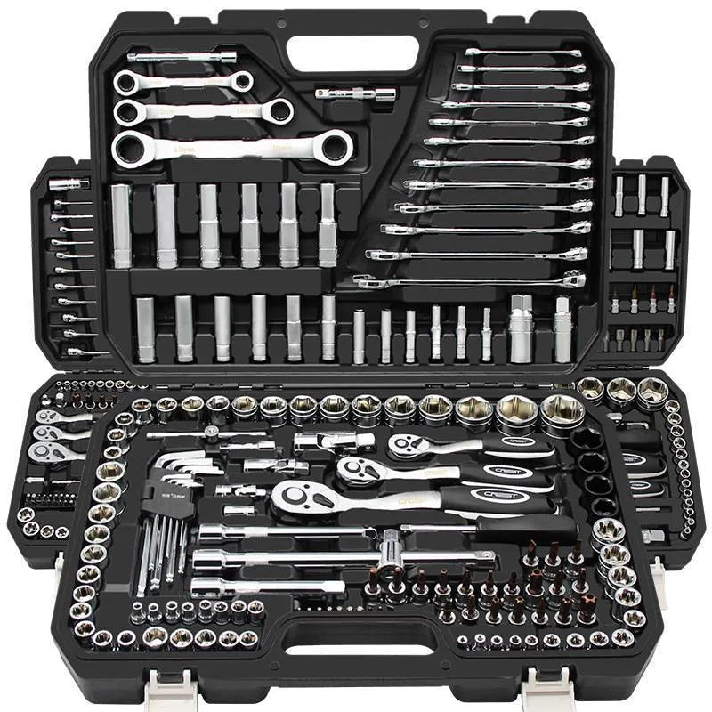 150-piece socket wrench set with 72-tooth curved handle ratchet and black finish for auto repair and home use