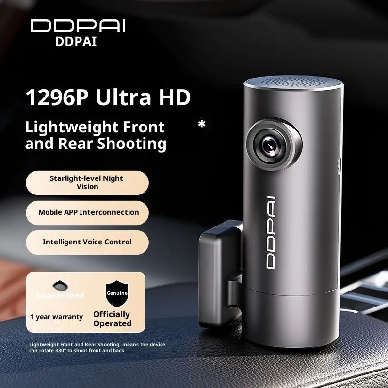 Mini Lite driving recorder with 1296p resolution and Starlight night vision, compact black body on windscreen